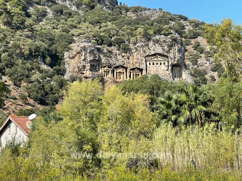 Freistehendes Haus (2765 M²) In Çandır, Direkt Am Kanal, Zu Verkaufen.