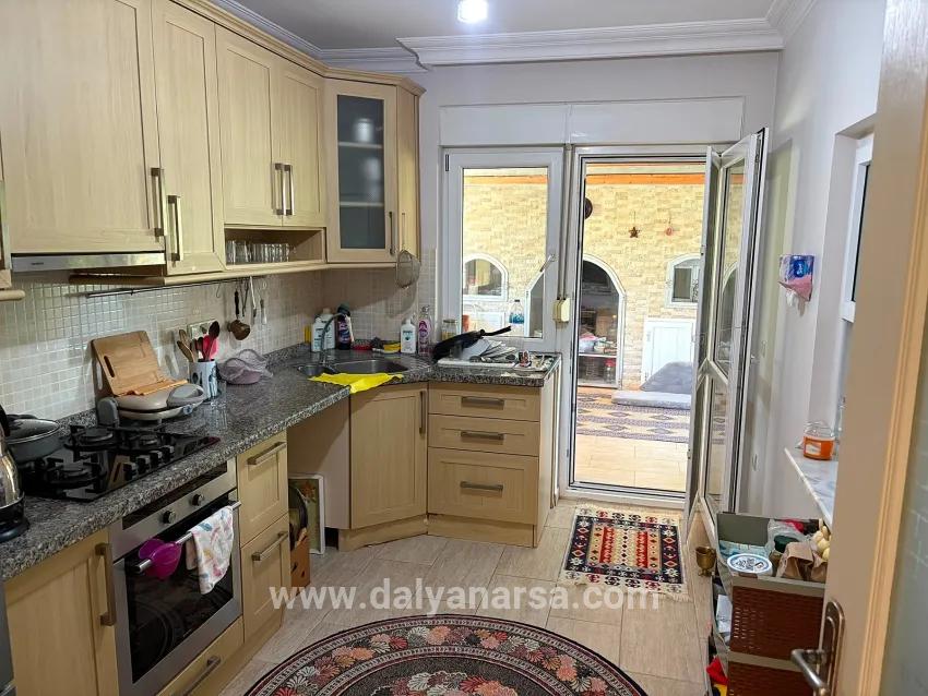 Dalyan Gülpınar 1000m2 Grundstück Innerhalb 4+2 Zu Verkaufende Villa