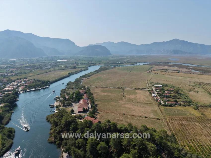 Im Köyceğiz Çandır Mahallesinde kanala sıfır 20.000m2 satılık Feld