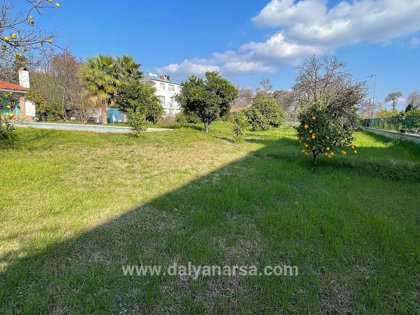 Freistehendes, Eingeschossiges Haus Auf Einem 2882 M² Großen Grundstück In Eskiköy Zu Verkaufen.