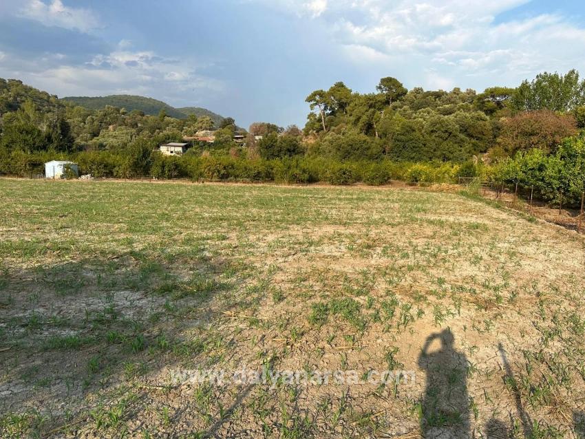 1160 M² Großes Grundstück Zum Verkauf In Rızai-taksim Im Dorfwohngebiet In Çandır