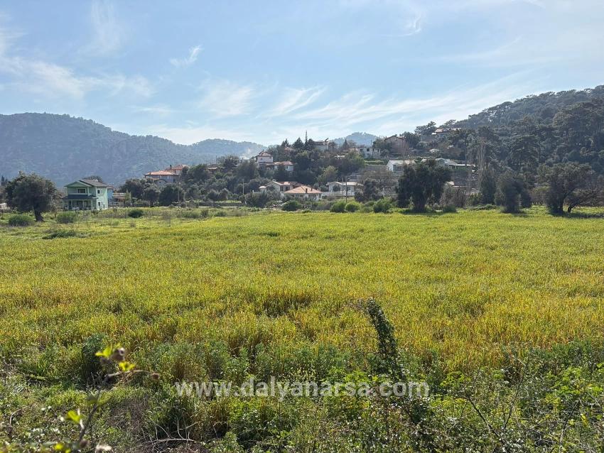 2.023 M² Großes Grundstück In Çandır Village, Köyceğiz, Zu Verkaufen, Mit Miteigentum Und Freiwilliger Aufteilung.