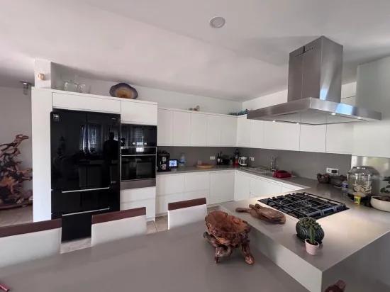 Eckgrundstück Mit 980 M² Und 5+1 Zimmern In Dalyan, Maraş, Zu Verkaufen.