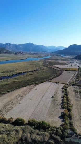 3210 M² Großes 2b-grundstück In Çandır, Direkt Am Seeufer, Zu Verkaufen