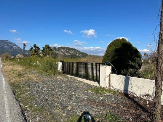 5.111 M² Großes Gewerbe- Und Wohngrundstück Zum Verkauf, Direkt An Der Hauptstraße In Dalyan Gelegen
