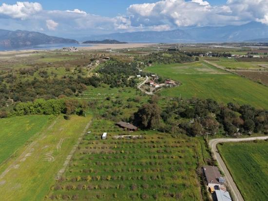 Tourismusorientiertes Unternehmen Auf Einem 11.000 M² Großen Grundstück In Eskiköy Zu Verkaufen.