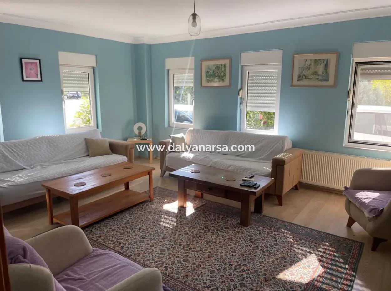 4 2 Villen Zum Verkauf Auf Einem Grundstück Von 6000M2 In Dalyan Gulpinar