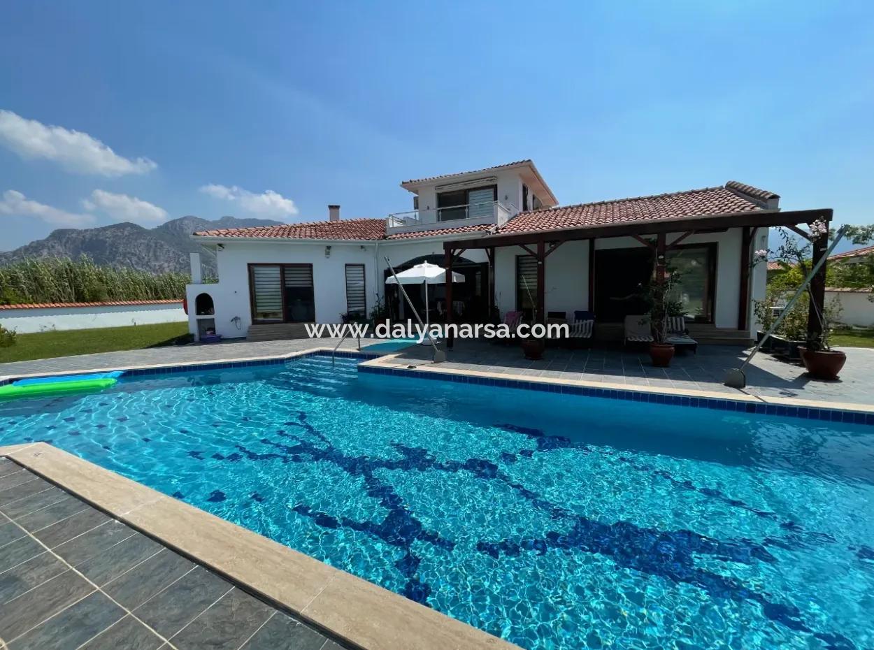Dalyan 4 1 Luxusvilla Zum Verkauf In 7000M2 Grundstück