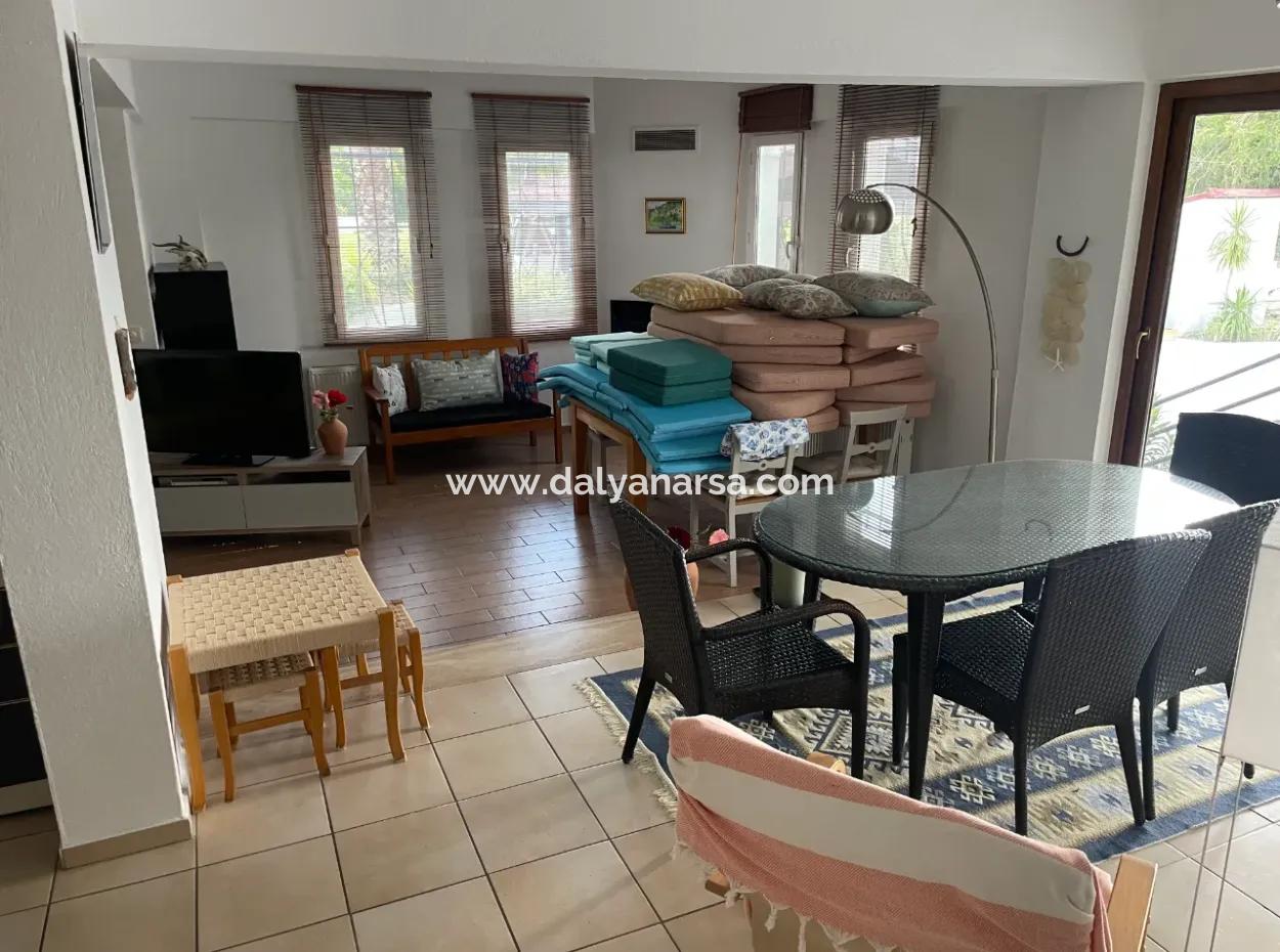 Villa Zum Verkauf In Okçular Auf 1007M2 Grundstück