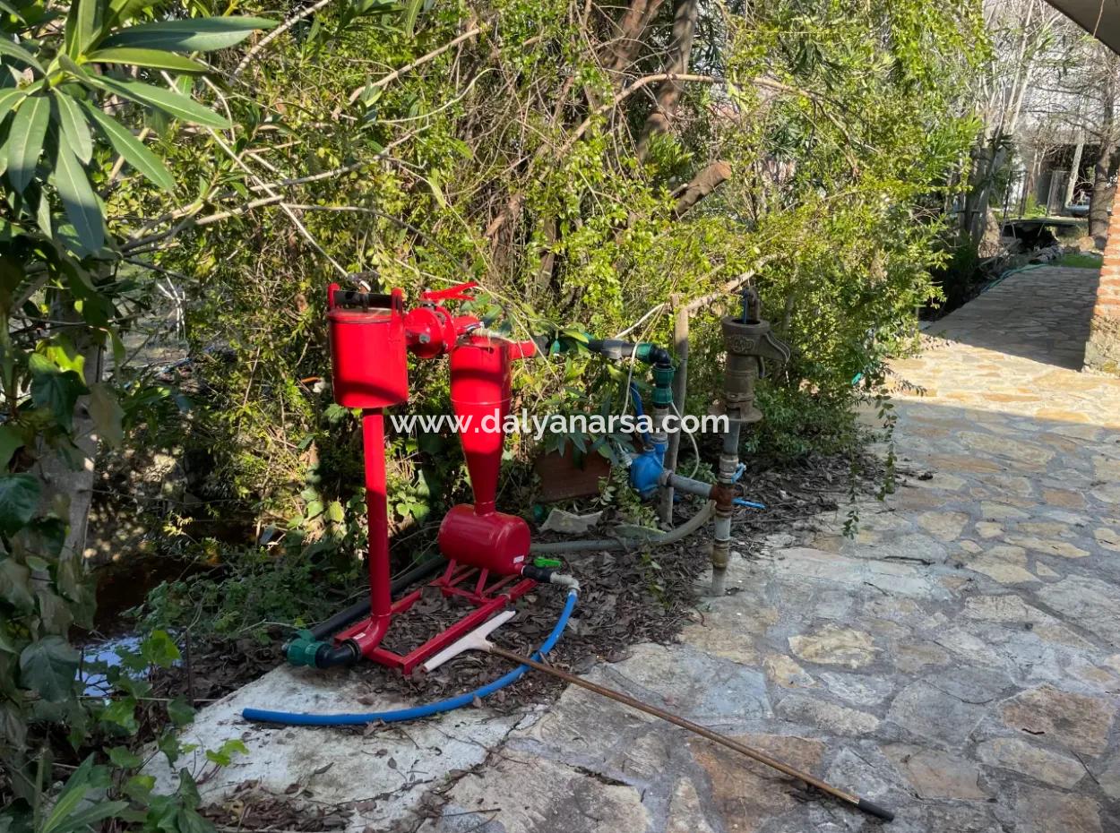 Einstöckiges Haus Zum Verkauf Auf Einem Grundstück Von 2882 M2 In Eskiköy