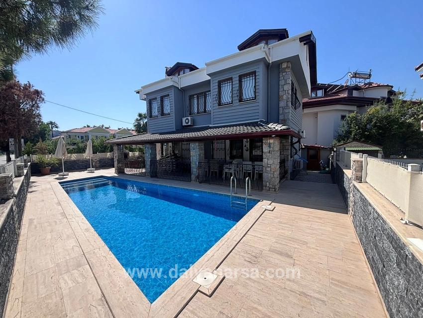5+1 Villa For Sale On A 301m2 Plot In Dalyan