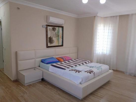 4+1 Villa For Sale In Dalyan Gülpınar, 573m2