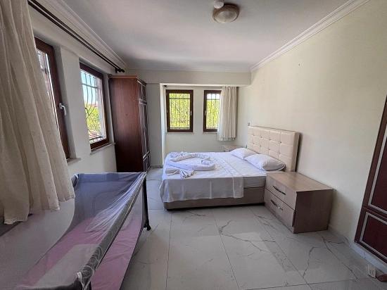 5+1 Villa For Sale On A 301m2 Plot In Dalyan