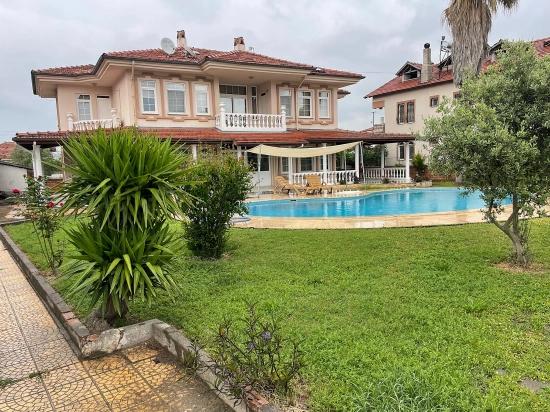 4+1 Villa For Sale On A 1000m2 Plot In Dalyan