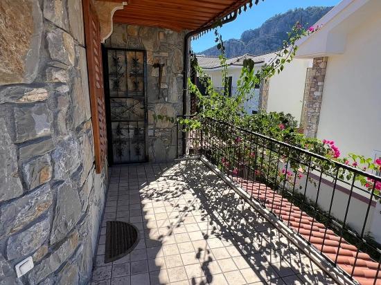 Stone Villa For Sale In Dalyan Gülpınar On A 580m2 Plot