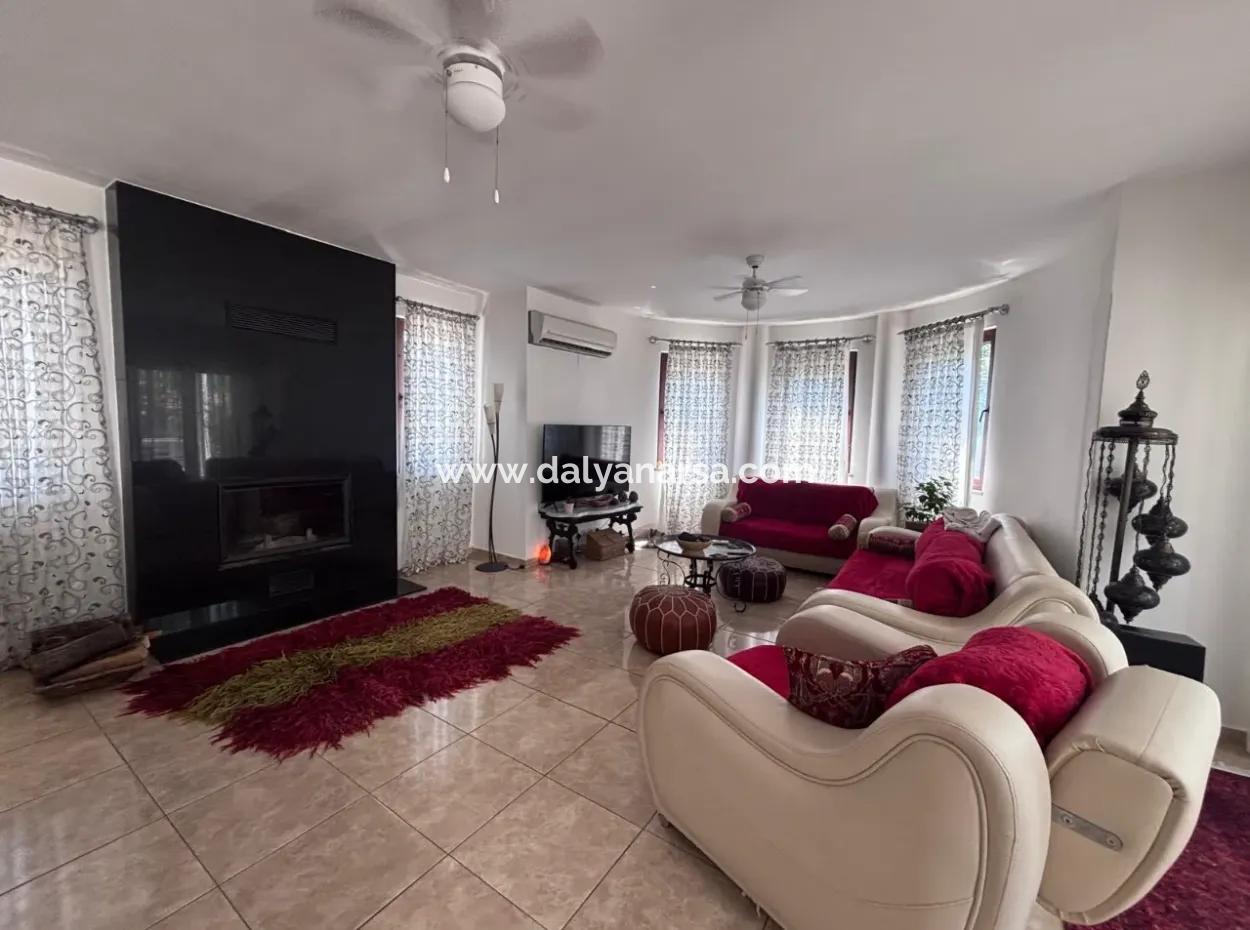 5 1 Villa For Sale In Dalyan Maraş For 980M2 Plot On The Corner