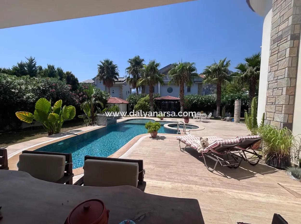 5 1 Villa For Sale In Dalyan Maraş For 980M2 Plot On The Corner