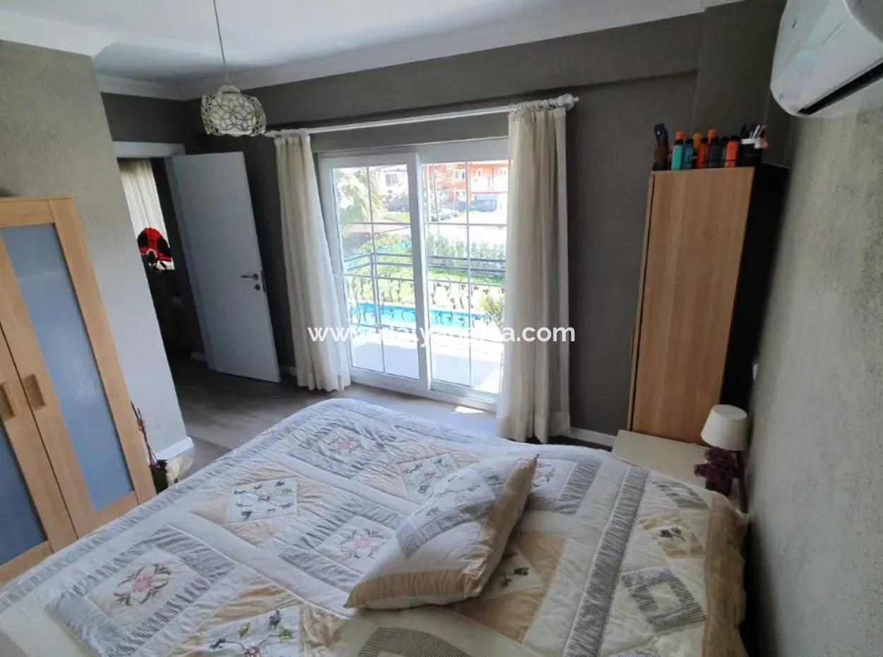 Villa For Sale In 514M2 Land In Dalyan Gülpinar