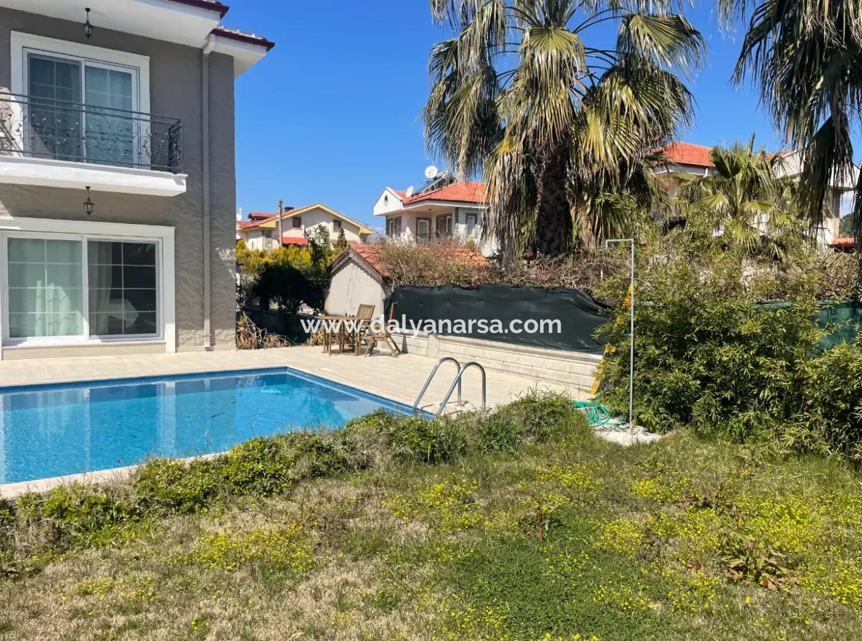 Villa For Sale In 514M2 Land In Dalyan Gülpinar