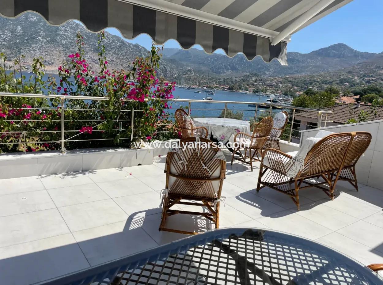 Apart Hotel For Sale In 448M2 Plot Of Land Near The Sea In Selimiyede With Sea View