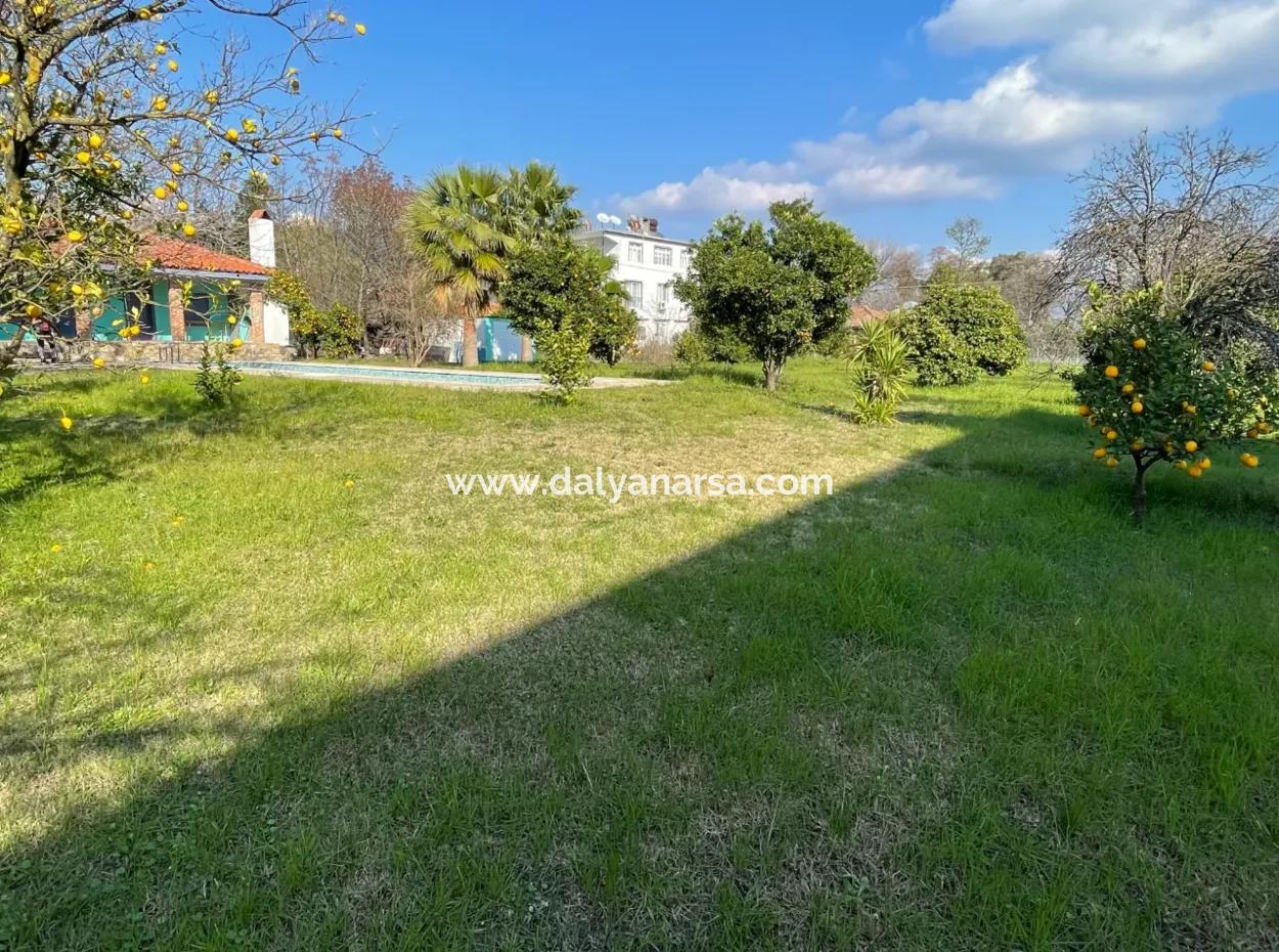 Single Storey House For Sale In A Plot Of 2882 M2 In Eskikoy