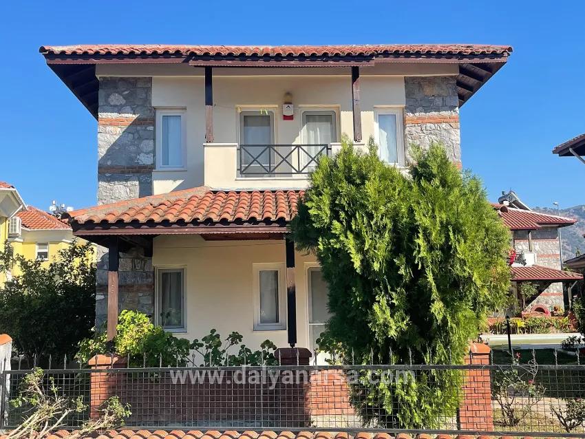 Продажа Виллы 3+1 На Участке В Дальяне