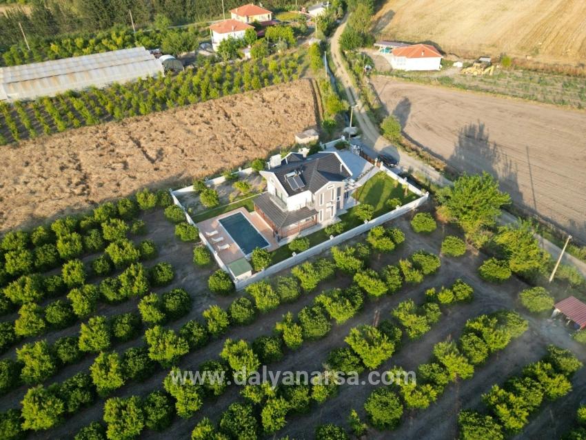 Вилла 4+1 На Продажу В Эскикёе, Расположенная На Участке Площадью 14 136 М2