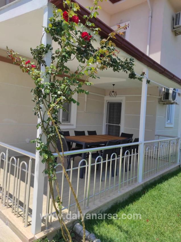 Вилла 4+1 На Продажу На Угловом Участке Площадью 545 М2 В Дальян Гюльпынар