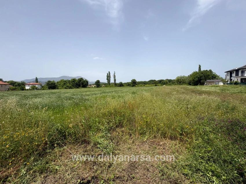Okçular Marmarlı'da 2100 M2 Satılık Arsa