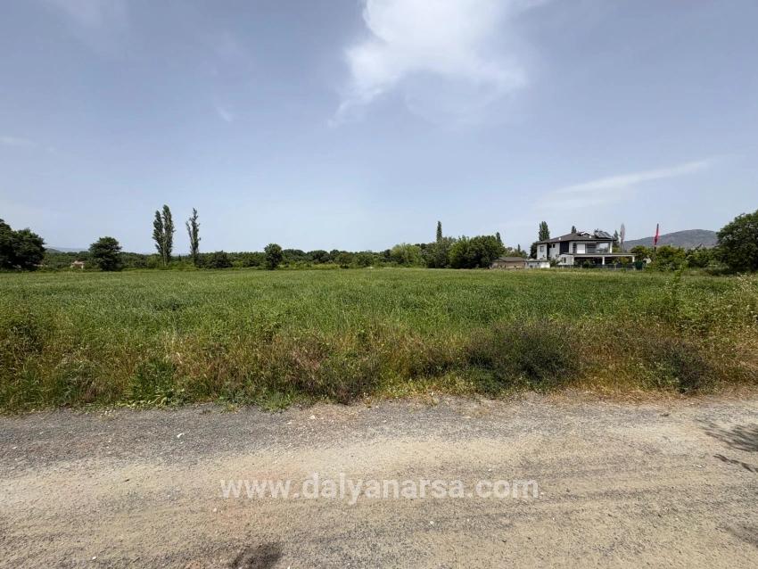 Okçular Marmarlı'da 2100 M2 Satılık Arsa