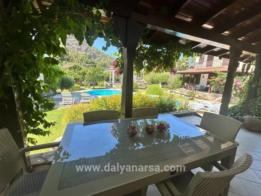 Dalyan Gülpınar'da Site İçerisinde 2+1 Satılık Villa