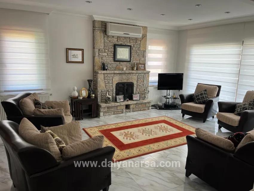 Dalyan Arıkbaşı'nda 4+1 Satılık Villa