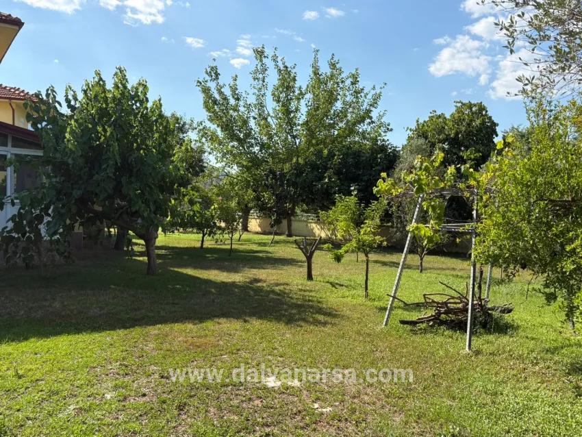 Dalyan Gülpınar 1000m2 Arsa İçinde 4+2 Satılık Villa