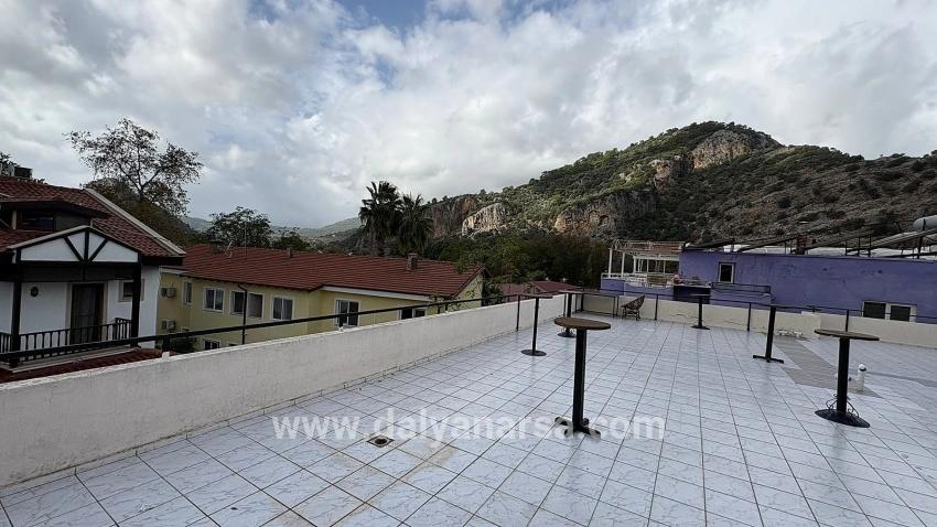 Dalyan'da 30 Odalı Kanala Yakın Satılık Otel