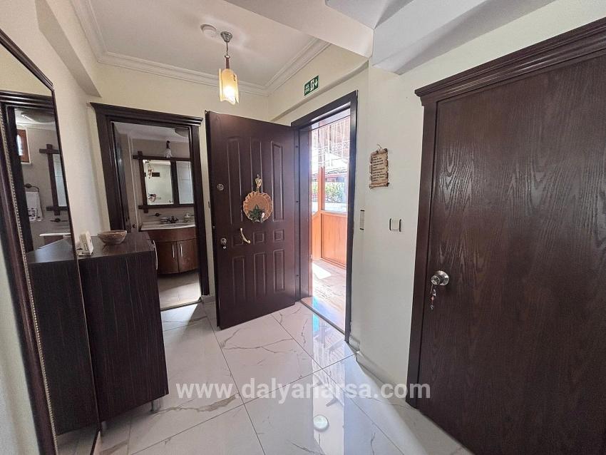 Dalyan'da 301m2 Arsa İçerisinde 5+1 Satılık Villa