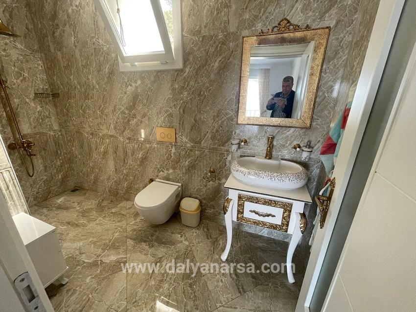 Gökbel'de Full Deniz Manzaralı 5000m2 Arsa İçerisinde Satılık Vıp Villa