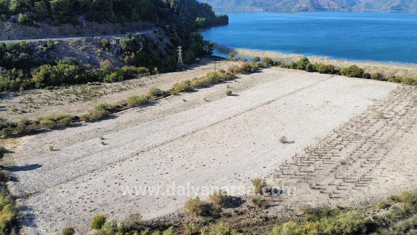 Çandır'da Göle Sıfır 3210m2 Satılık 2b Arazisi