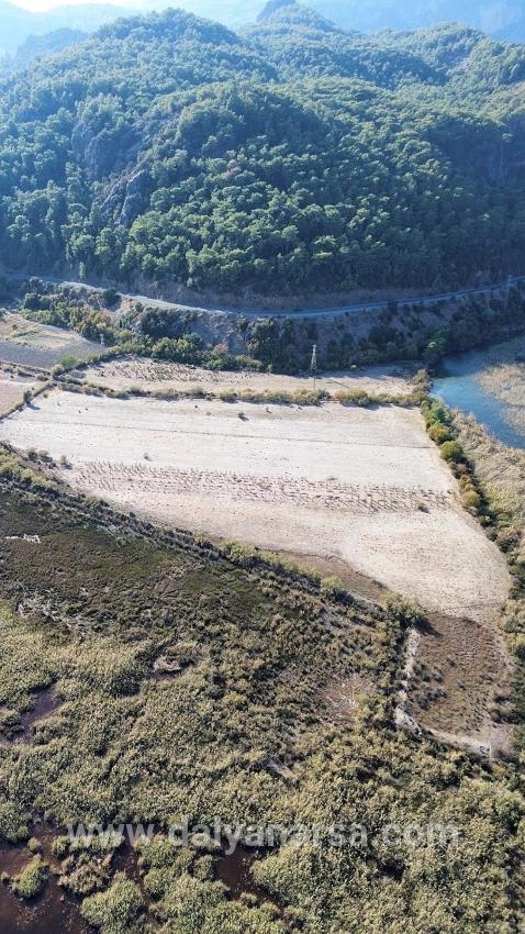 Çandır'da Göle Sıfır 3210m2 Satılık 2b Arazisi