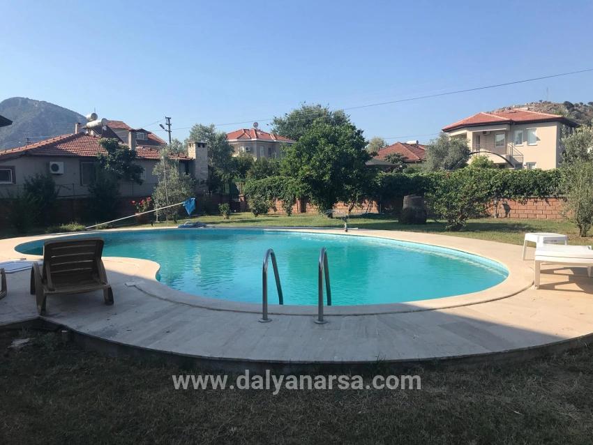 Dalyan'da 1000m2 Arsa İçerisinde 4+1 Satılık Villa
