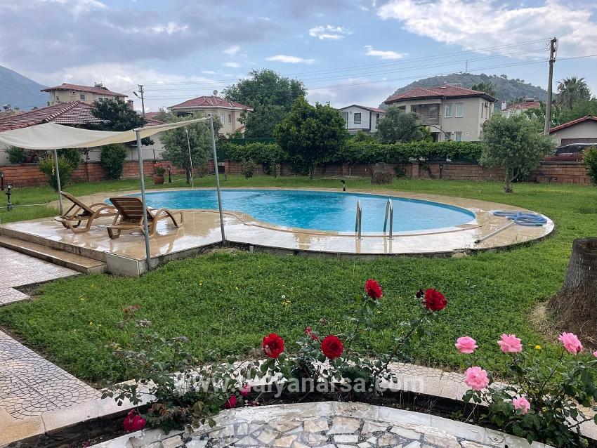 Dalyan'da 1000m2 Arsa İçerisinde 4+1 Satılık Villa