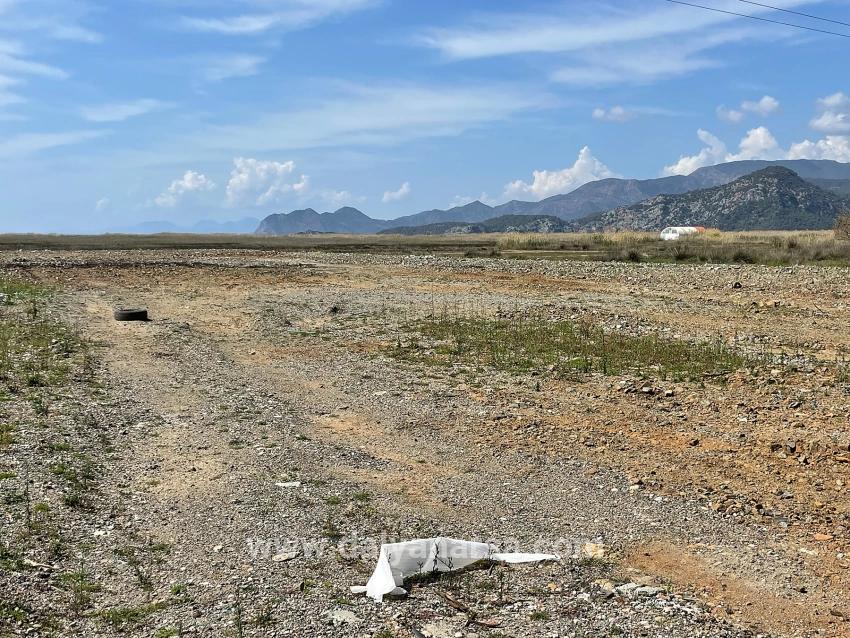 Dalyan İztuzu Plaj Yoluna Sıfır 19.600m2 Satılık Tarla