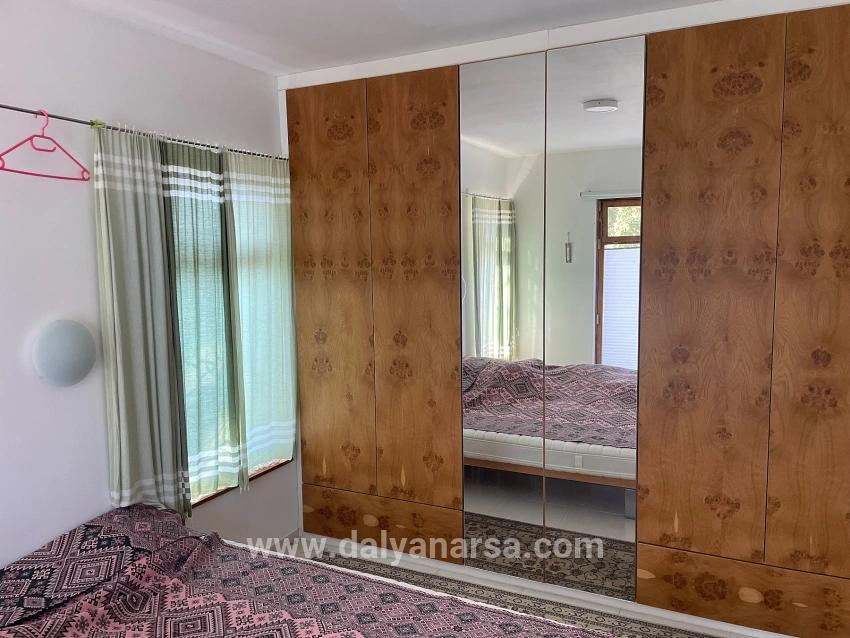 Eskiköy'de 2882 M2 Arsa İçerisinde Müstakil Satılık Tek Katlı Ev