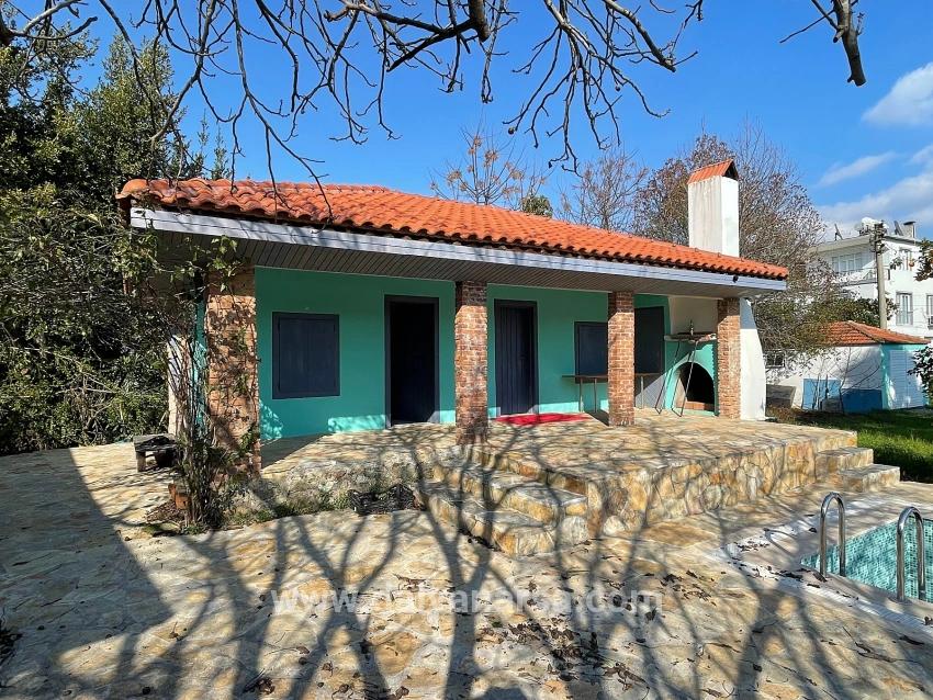 Eskiköy'de 2882 M2 Arsa İçerisinde Müstakil Satılık Tek Katlı Ev