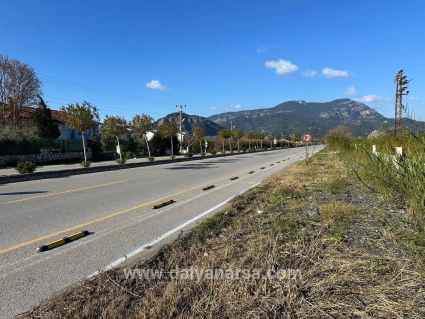 Dalyan Anayola Sıfır 5.111m2 Satılık Ticari-konut Arsası