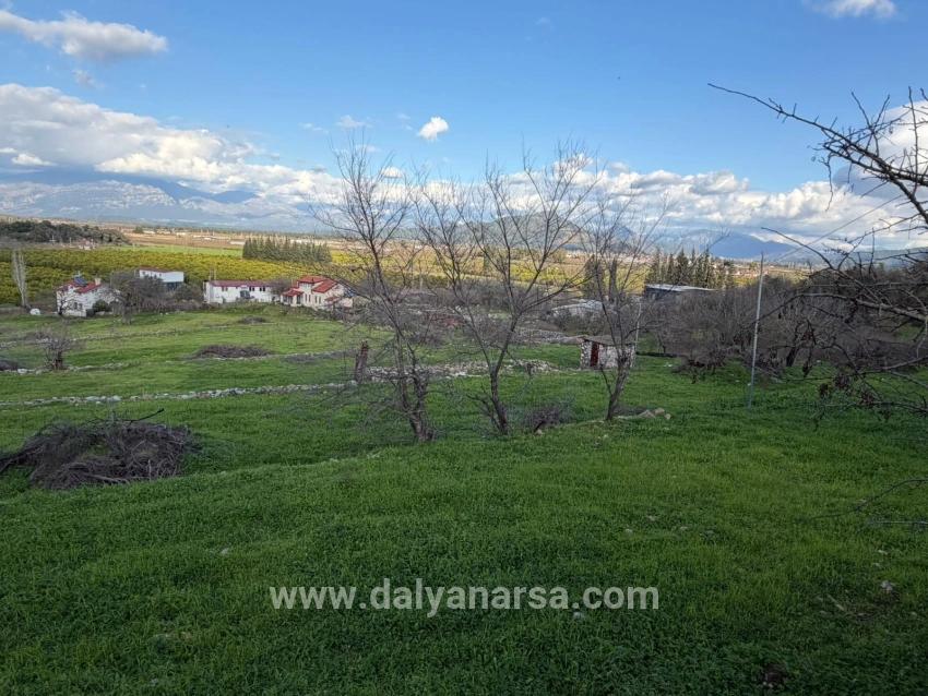 Dalyan'da Göl Manzaralı 11.230m2 Satılık Tarla