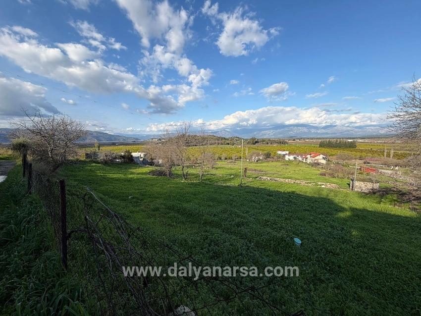 Dalyan'da Göl Manzaralı 11.230m2 Satılık Tarla