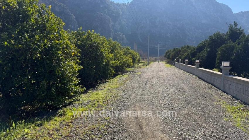 Ortaca Okçular Mah. Satılık Arsa - Konut İmar Durumlu - 2.218 m²