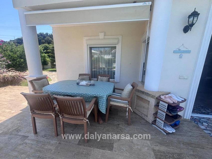 Dalyan'da 848m2 Kral Mezarları Manzaralı 3+1 Satılık Villa