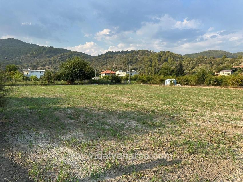 Çandır'da Köy Yerleşik Alanı İçerisinde Rızai-taksimli 1160m2 Satılık Arsa