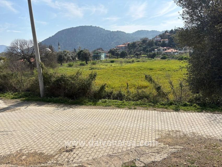 Köyceğiz Çandır Köyü'de Hisseli Rızai Taksimli 2.023m2 Satılık Tarla